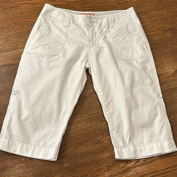 Levi capri - Picture 3 of 6